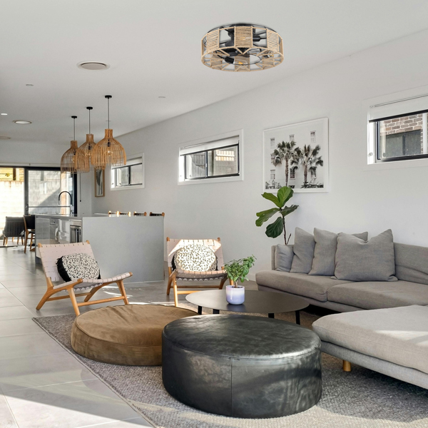 VENTILADOR DECORATIVO COLOR BLANCO ASPAS EN MADERA Ø107 MOTOR DC 22W CON LUZ LED Y MANDO A DISTANCIA