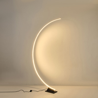 LÁMPARA DE PIE METAL LED 45W 2700lm 3000K 630x1950mm NEGRO ARTE ILLUMINA MEDIA LUNA