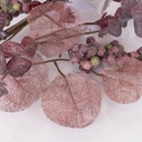 RAMITA CON BAYAS BORGOÑA Y DECORACIONES ROSA POLVO, 43 cm