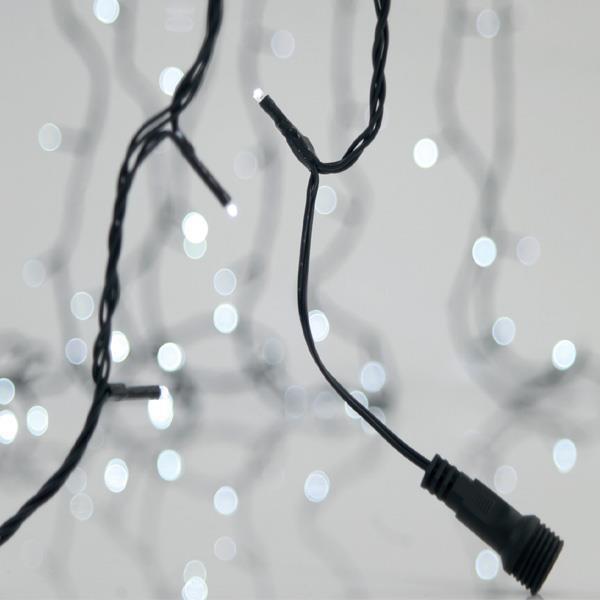 LINEA, 300 LED 3mm, ADAPTADOR 31V, CONECTOR HASTA 3, HILO VERDE, LED BLANCO POR 5cm, CABLE 3m, IP44