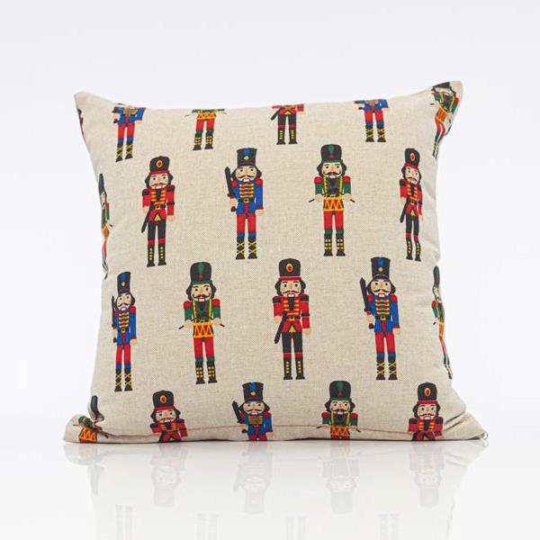 COJÍN BEIGE CON CASCANUECES, 40cm