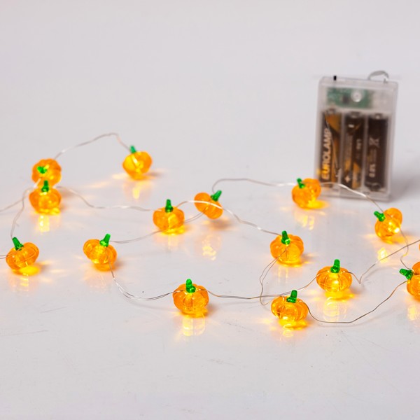 LÍNEA, 20 MINI LED, CALABAZA CON TALLO VERDE, CAJA DE PILAS 3xAA, TEMPORIZADOR, CABLE DE COBRE PLATEADO, LED BLANCO CÁLIDO, POR 10cm, CABLE DE CONDUCCIÓN 30cm, IP20