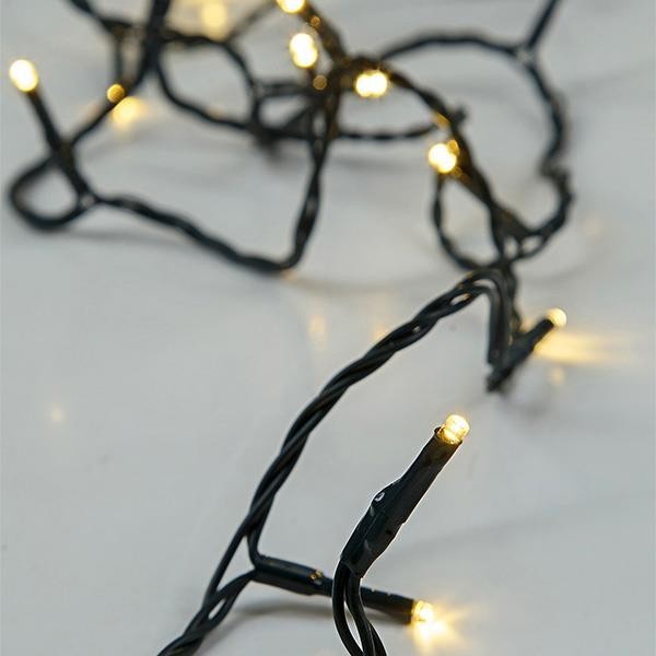 LÍNEA, 20 LED 5 mm, CAJA DE PILAS 3XAA, TEMPORIZADOR, CABLE PVC VERDE, LED BLANCO CÁLIDO, POR 10 cm, CABLE CONDUCTOR 50 cm, IP20