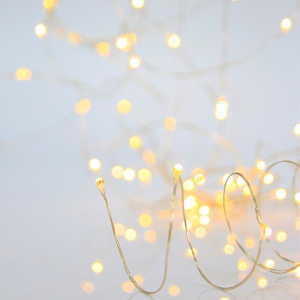 MINI LED LÍNEA 100, ADAPTADOR DE 4,5 V, FIJO, CABLE DE COBRE PLATEADO, LED BLANCO CÁLIDO, POR 10 cm, CABLE DE CONDUCCIÓN 5 m, IP44