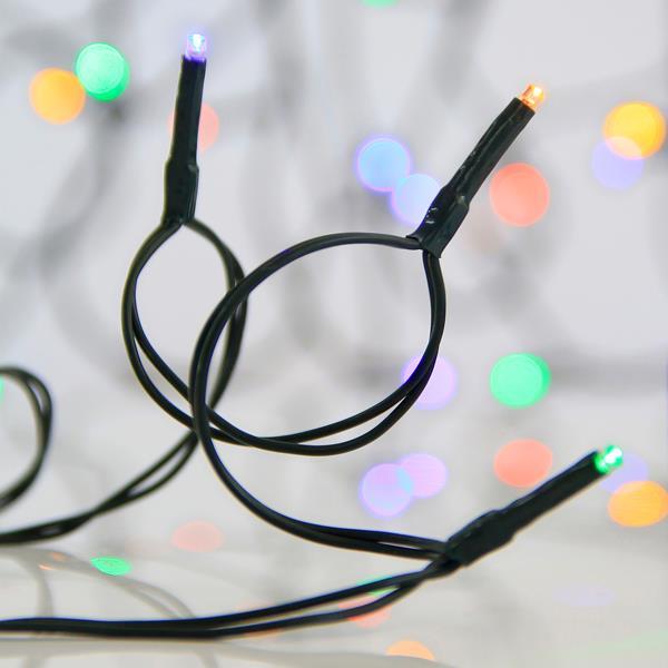 LÍNEA, 240 LED 3 mm, ADAPTADOR 31 V, 8 M/H y MEMORIA, CABLE PVC VERDE, 5 LED MULTICOLOR, POR 5 cm, CABLE CONDUCTOR 3 m, IP44