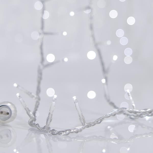 LÍNEA, 300 LED 3 mm, ADAPTADOR 31 V, 4 CONECTORES HASTA 3 JUEGOS, CABLE PVC TRANSPARENTE, LED BLANCO, POR 5 cm, CABLE CONDUCTOR 3 m, IP44