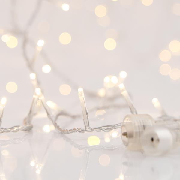 LÍNEA, 300 LED 3 mm, ADAPTADOR 31 V, 4 CONECTORES HASTA 3 JUEGOS, CABLE PVC TRANSPARENTE, LED BLANCO CÁLIDO, POR 5 cm, CABLE 3 m, IP44