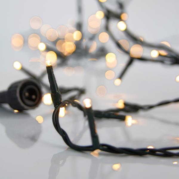 LÍNEA, 700 LED 3 mm, ADAPTADOR 31 V, 4 CONECTORES HASTA 2 JUEGOS, CABLE PVC VERDE, LED BLANCO CÁLIDO, POR 5 cm, CABLE CONDUCTOR 3 m, IP44 (paquete en rollo)