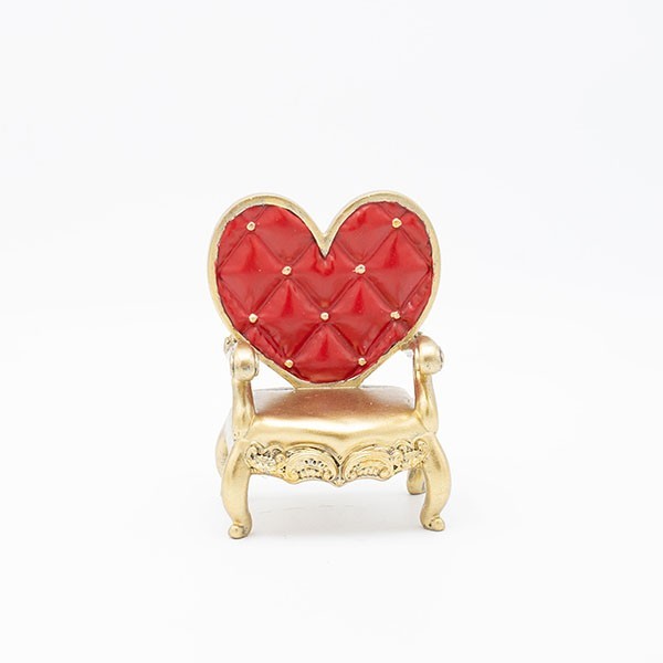 SILLA DE POLIRESINA, REINA DE CORAZONES, 10X7,5X13,5CM
