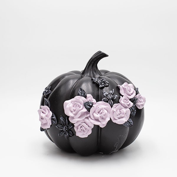 CALABAZA DE POLIRESINA, NEGRA, CON ROSAS ROSADAS, HALLOWEEN, 21X21,5X18,8CM