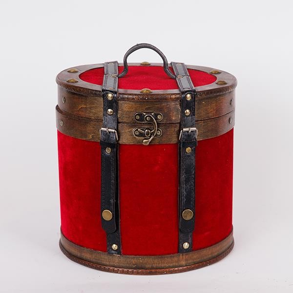 CAJA DE SOMBRERO DE MADERA, TERCIOPELO ROJO, 25,5X24,5CM