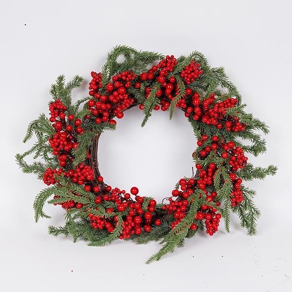 CORONA CON FRUTOS ROJOS Y RAMA DE ABETO, 50CM
