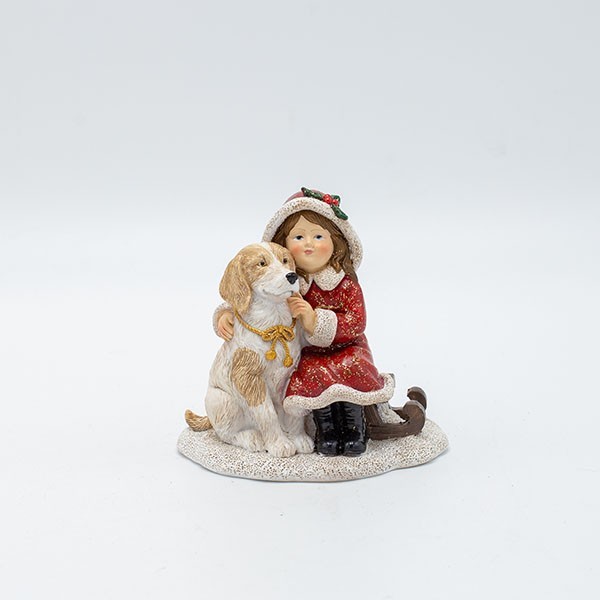 FIGURA DECORATIVA DE POLIRRESINA, NIÑA CON PERRO, COLOR ROJO, 10 X 10 CM.