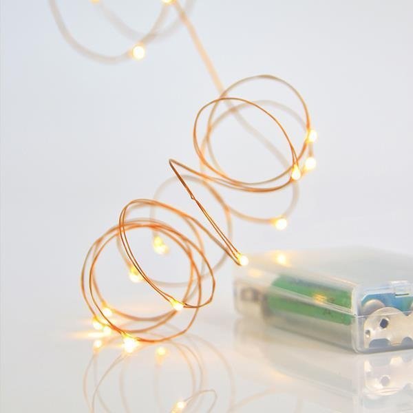 GUIRNALDA LINEAL, 20 MINI LED, CAJA DE PILAS 3XAA, HILO DE COBRE BRONCE, LED BLANCO CÁLIDO CADA 10CM, CABLE DE ALIMENTACIÓN 10CM, IP20