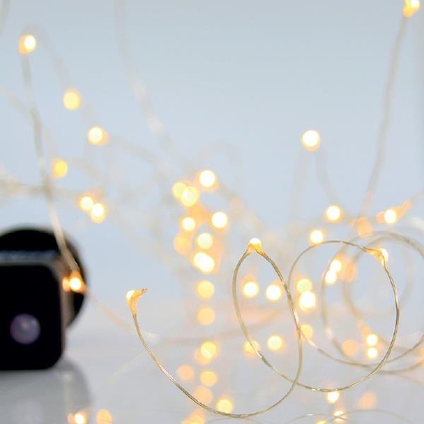 GUIRNALDA LINEAL, 100 MINI LED, ADAPTADOR, 8 M/H, HILO DE COBRE PLATEADO, LED BLANCO CÁLIDO CADA 10CM, CABLE DE ALIMENTACIÓN 5M, IP44