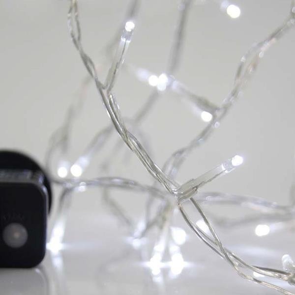 GUIRNALDA LINEAL, 240 LED 3MM, 31V ADAPTADOR, 8 M/H, CABLE PVC TRANSPARENTE, LED BLANCO CADA 5CM, CABLE DE ALIMENTACIÓN 3M, IP44