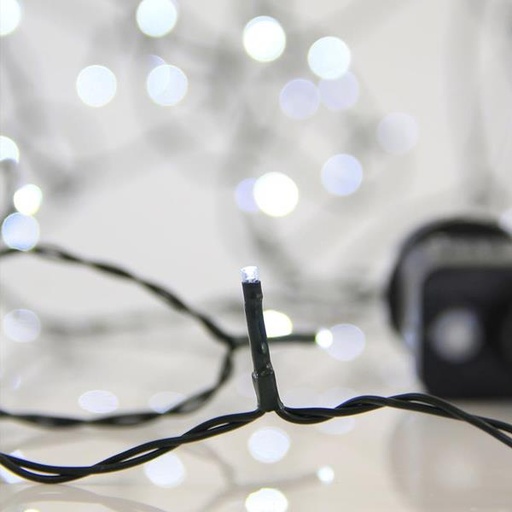 [600-11530] LINEA, 240 LED 3mm, ADAPTADOR 31V CON 8 MULTIFUNCIONES, HILO VERDE, LED BLANCO POR 5cm, CABLE 3m, IP44