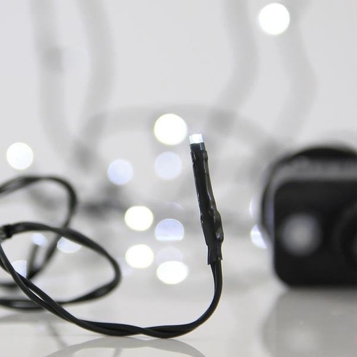 [600-11500] LINEA, 100 LED 3mm, ADAPTADOR 31V CON 8 MULTIFUNCIONES, HILO VERDE, LED BLANCO POR 5cm, CABLE 3m, IP44