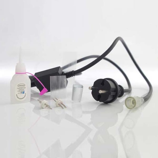 [600-22250] JUEGO DE 5 uds., 1,50 m CABLE (rectificador con fusible), ENCHUFE Y CONECTOR PARA CABLE DE LUZ LED, IP65