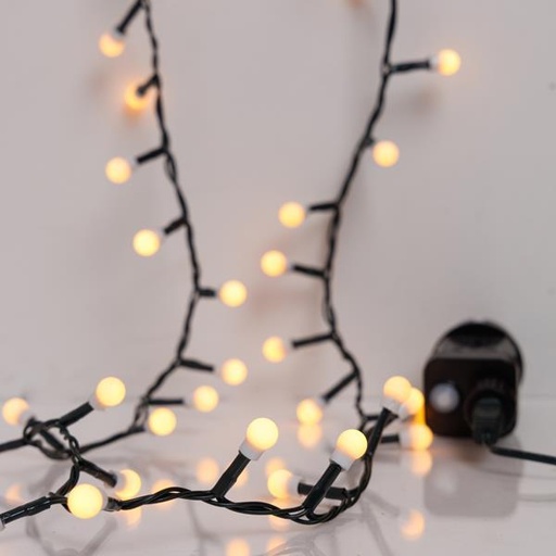 [600-03924] LÍNEA, 100 LED 3 mm, BOLAS BLANCAS 0,9 cm, ADAPTADOR 31 V, 8 M/F Y MEMORIA, CABLE PVC VERDE, LED BLANCO CÁLIDO, POR 3 cm, CABLE CONDUCTOR 3 m, IP44