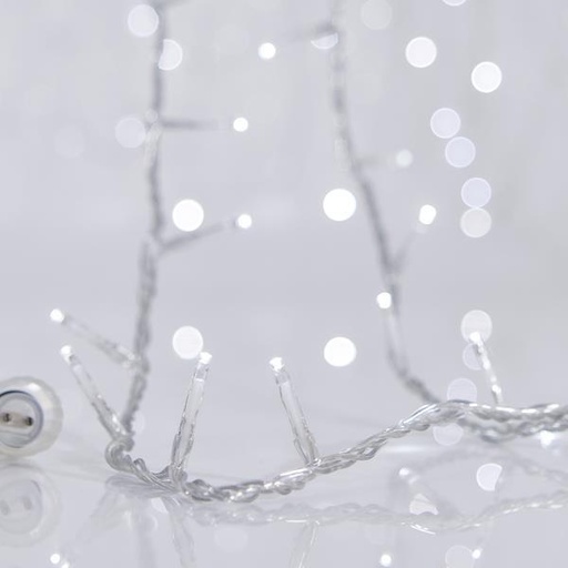 [600-15420] LÍNEA, 300 LED 3 mm, ADAPTADOR 31 V, 4 CONECTORES HASTA 3 JUEGOS, CABLE PVC TRANSPARENTE, LED BLANCO, POR 5 cm, CABLE CONDUCTOR 3 m, IP44