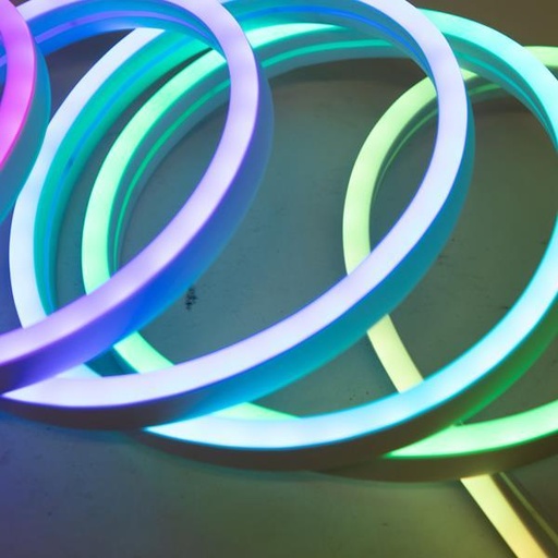 [600-23211] LUZ DE CUERDA NEÓN FLEXIBLE PÍXEL, 24 V CON ADAPTADOR, LED RGBCCT M/F, CONTROL REMOTO, CLIP DE 10 PIEZAS, 5 m, IP44